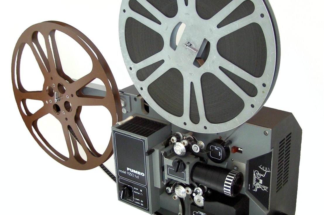 “LUDICROUS ANALOGUE NOSTALGIA”